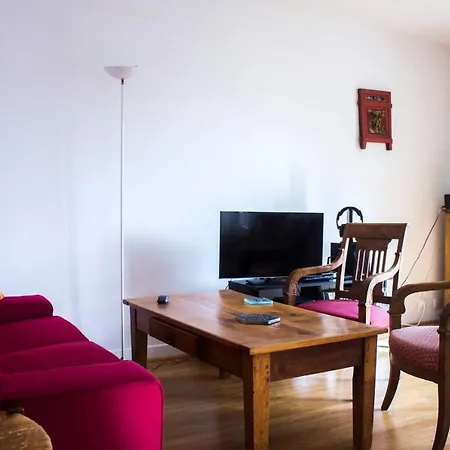 Apartment Near Paris Le Kremlin-Bicêtre